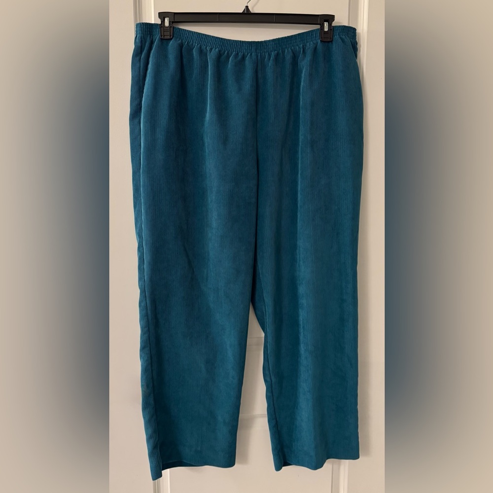 #2741 - Alfred Dunner Pull-On Stretch Waistband Corduroy Straight Leg Pants Teal